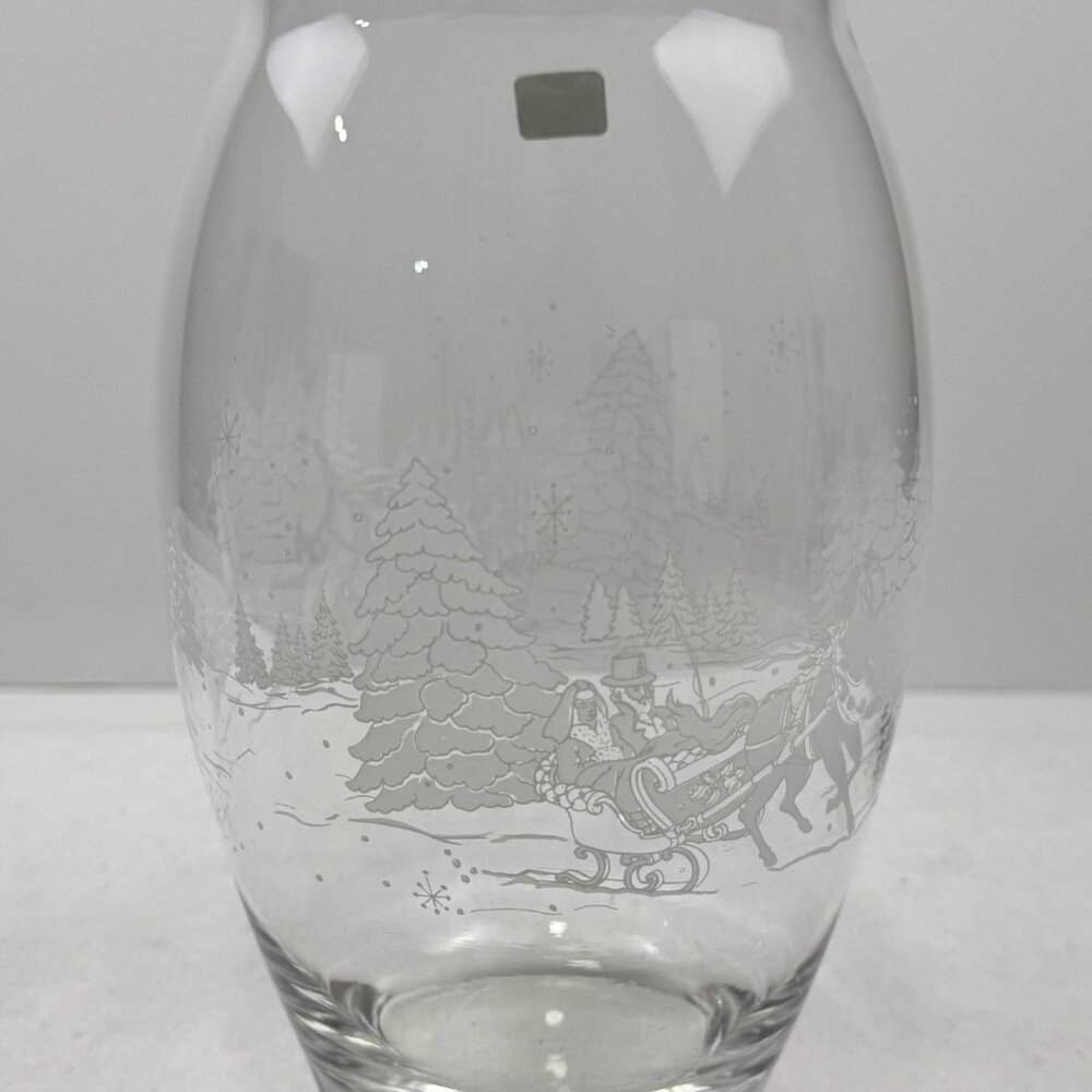 Vintage Luminarc 1998 Avon Happy Holidays Glass Vase 8.5" Winter Scene France